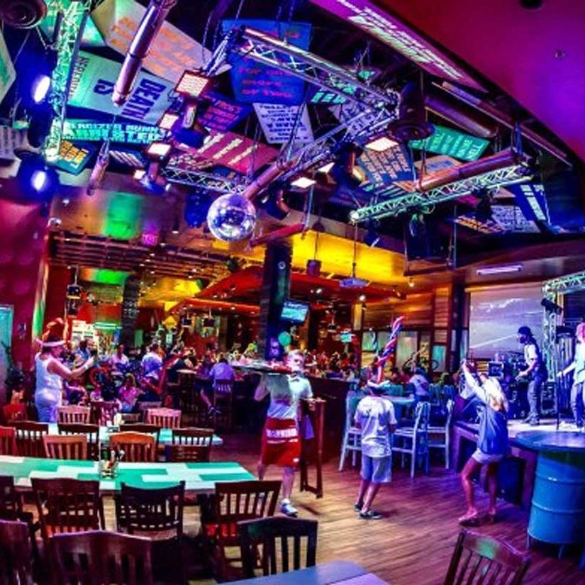 Myrtle-Beach-Bar-Crawl-Venue---Senor-Frogs